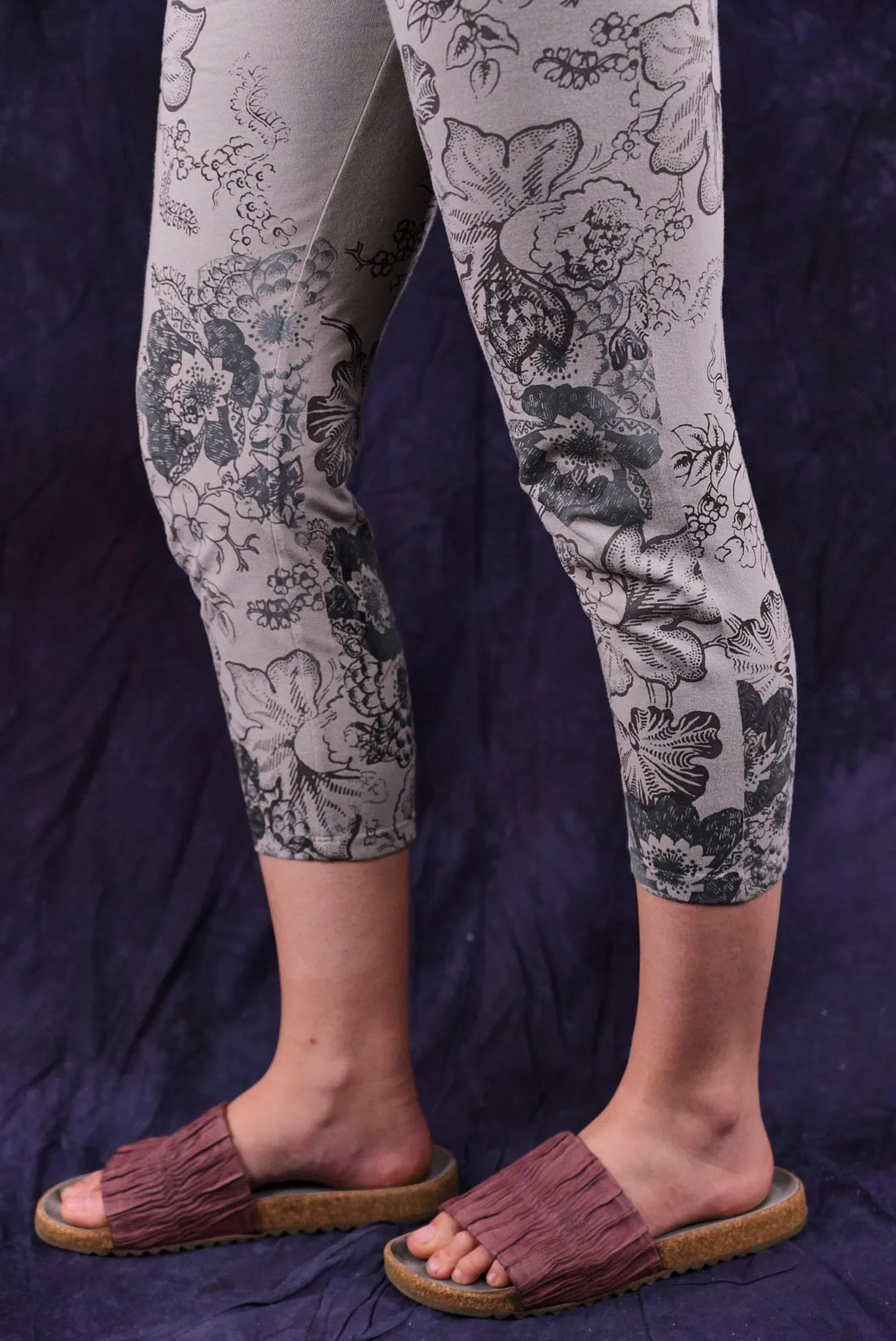 3167 Crop Legging Moon Rock-P