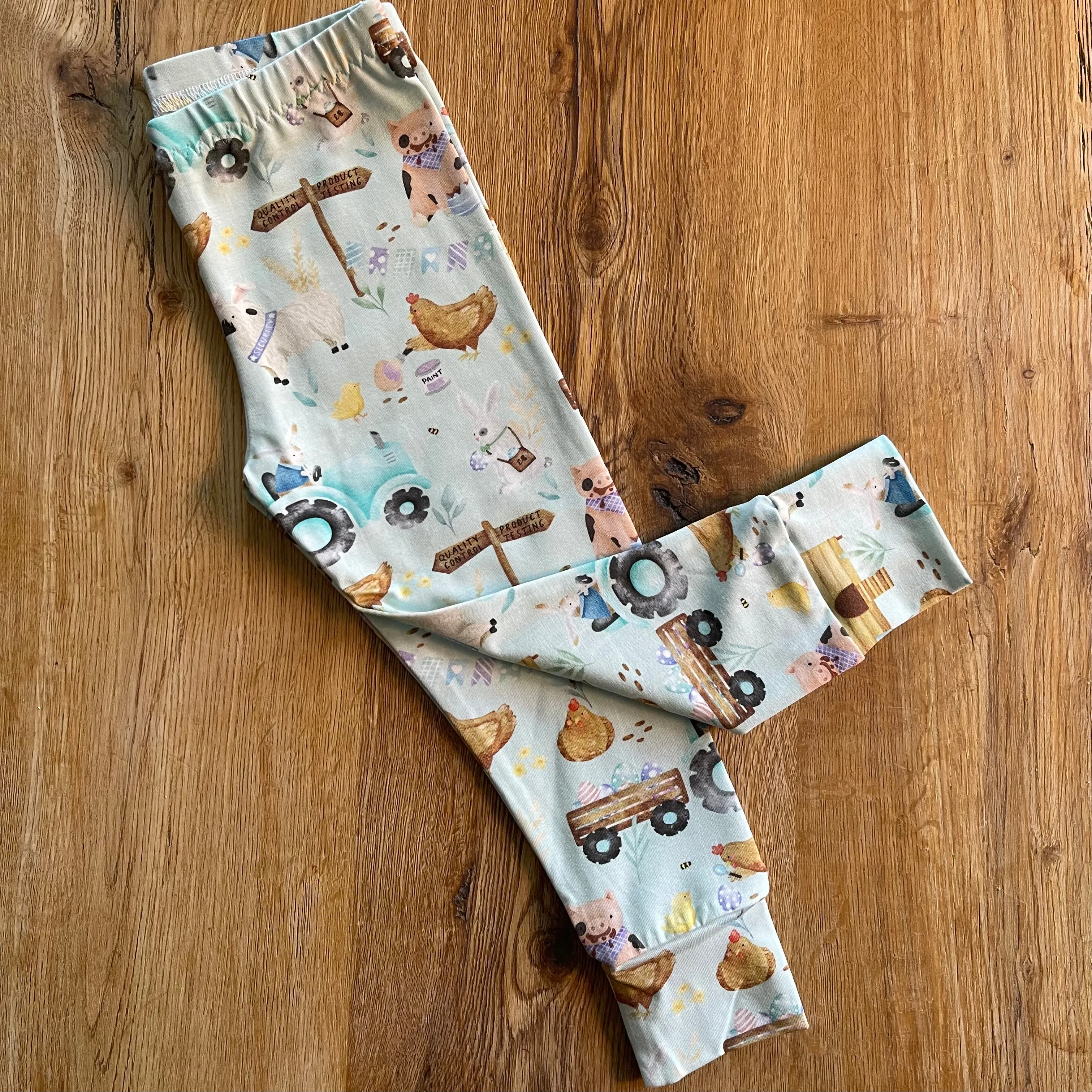 Bunny Farm Cuffed Leggings