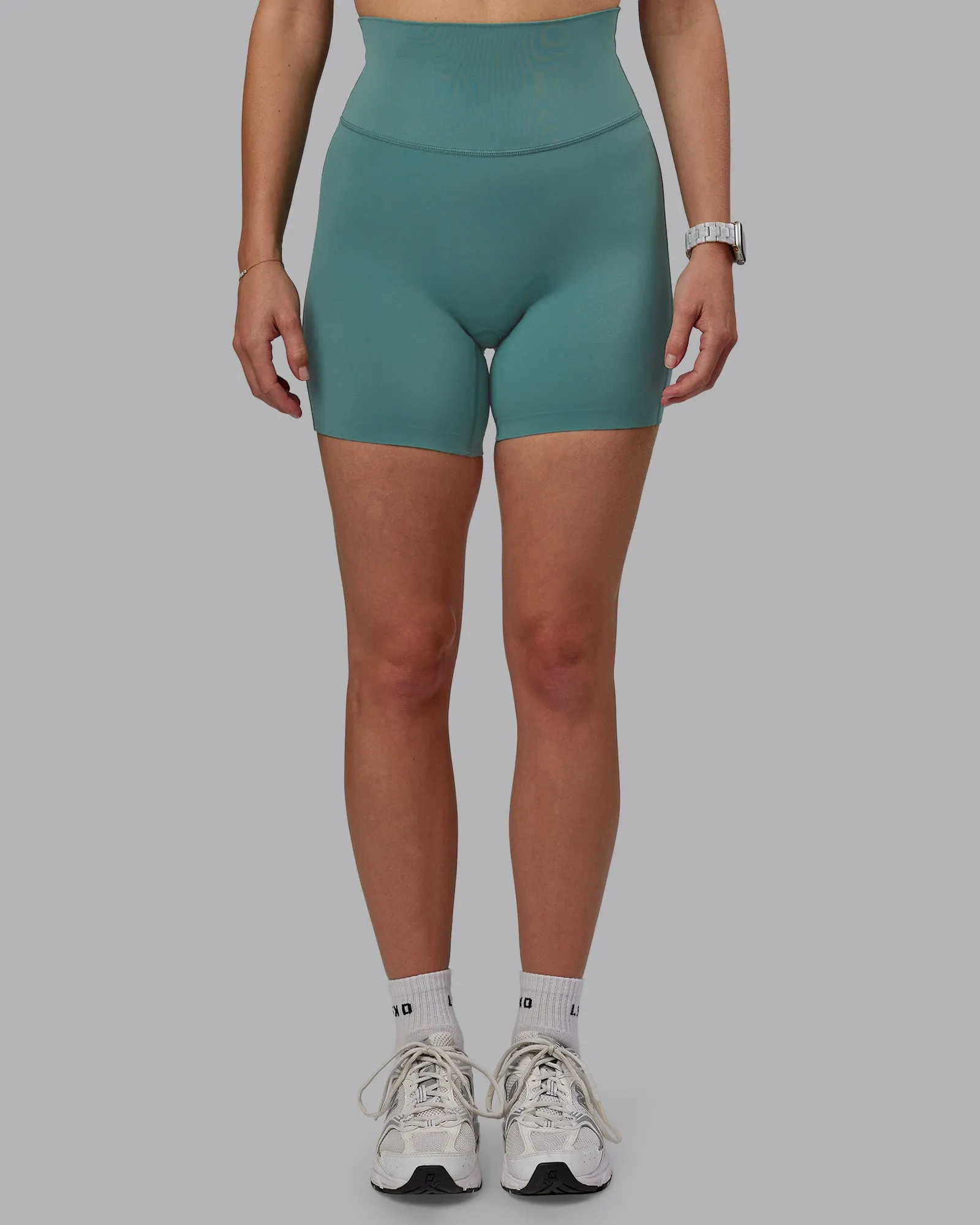 Elixir Mid Short Tight - Sagebrush