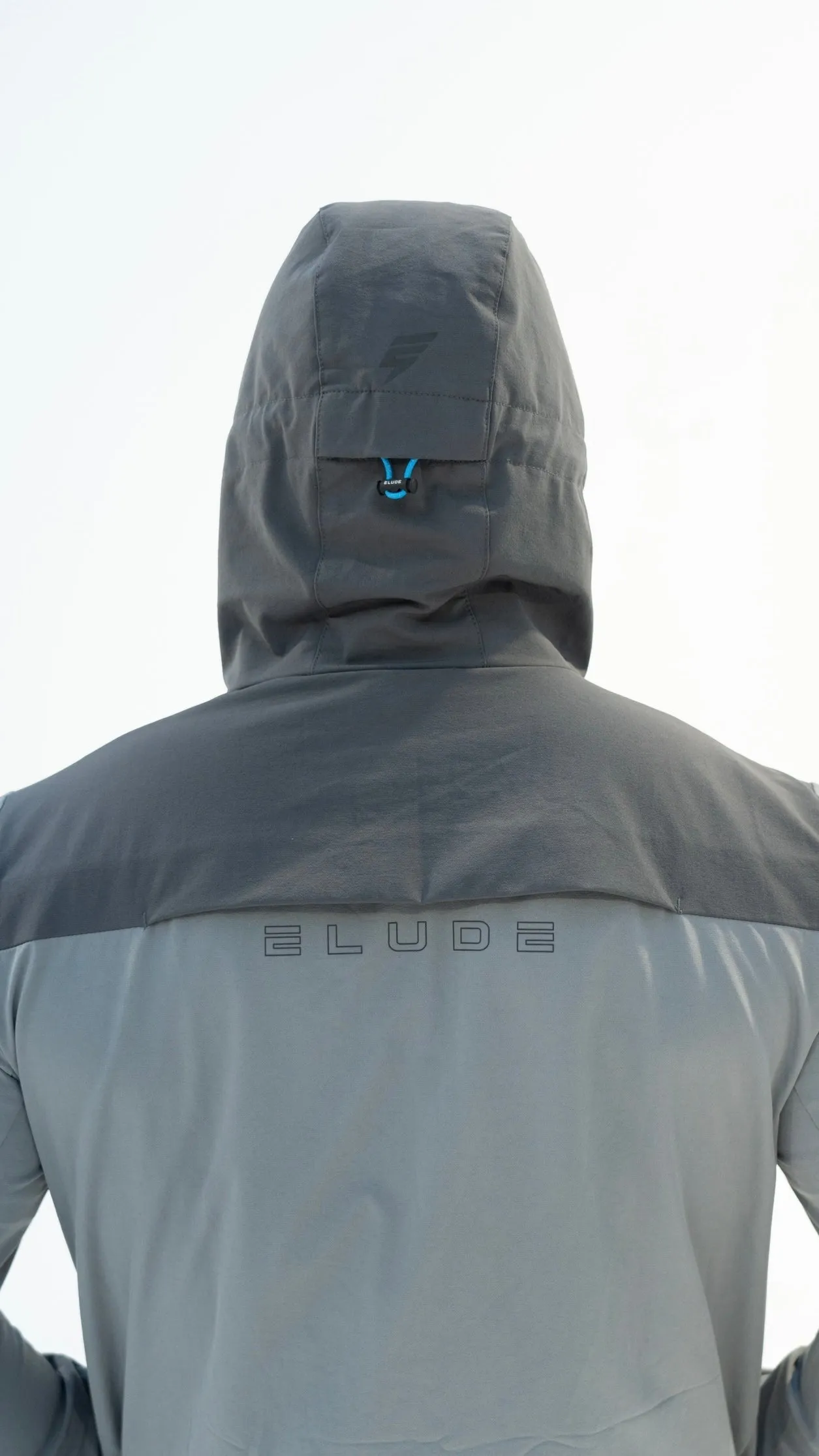 ELUDE Ghost Tracksuit - Light Grey/Coal/Blue