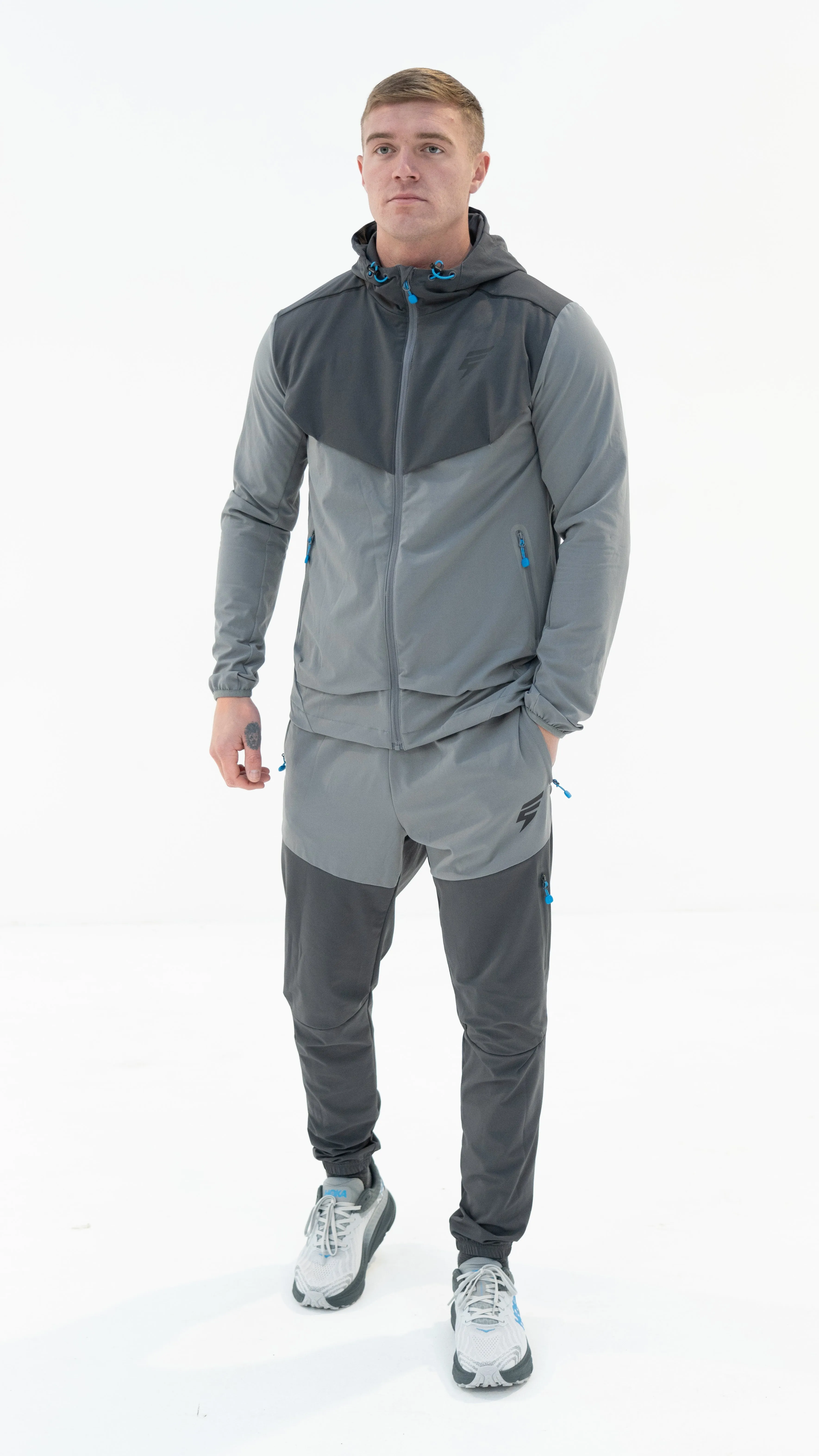 ELUDE Ghost Tracksuit - Light Grey/Coal/Blue