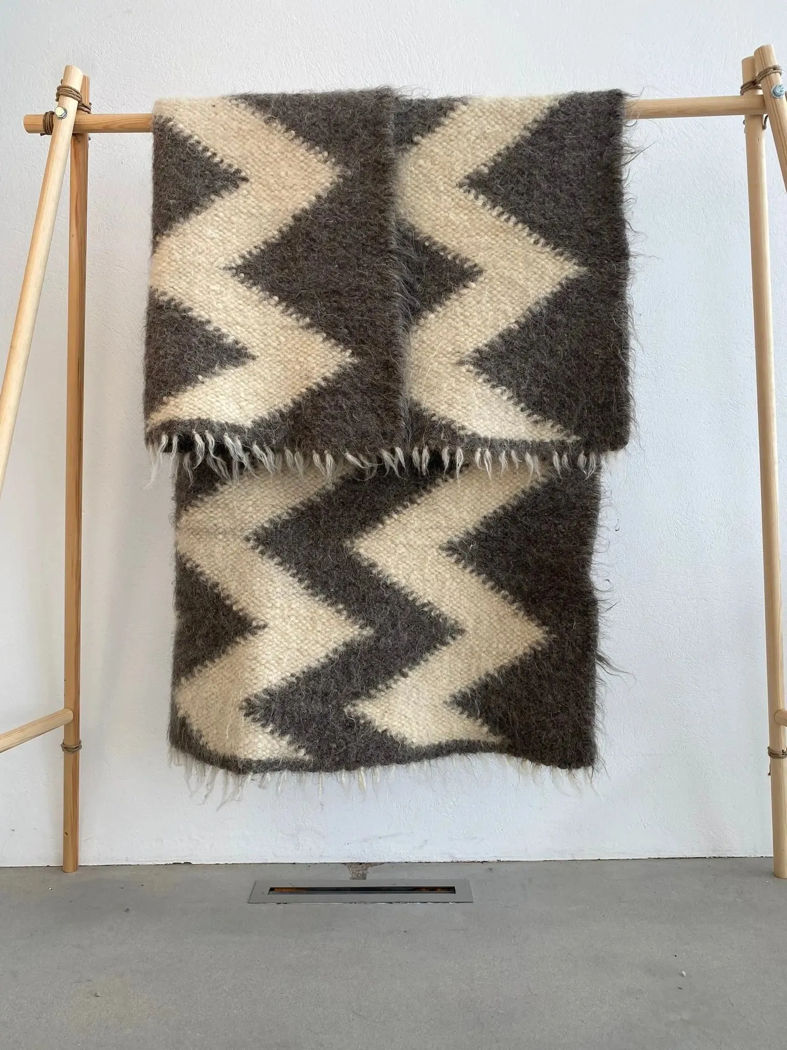 Heavy Rug Carpet Wool Organic