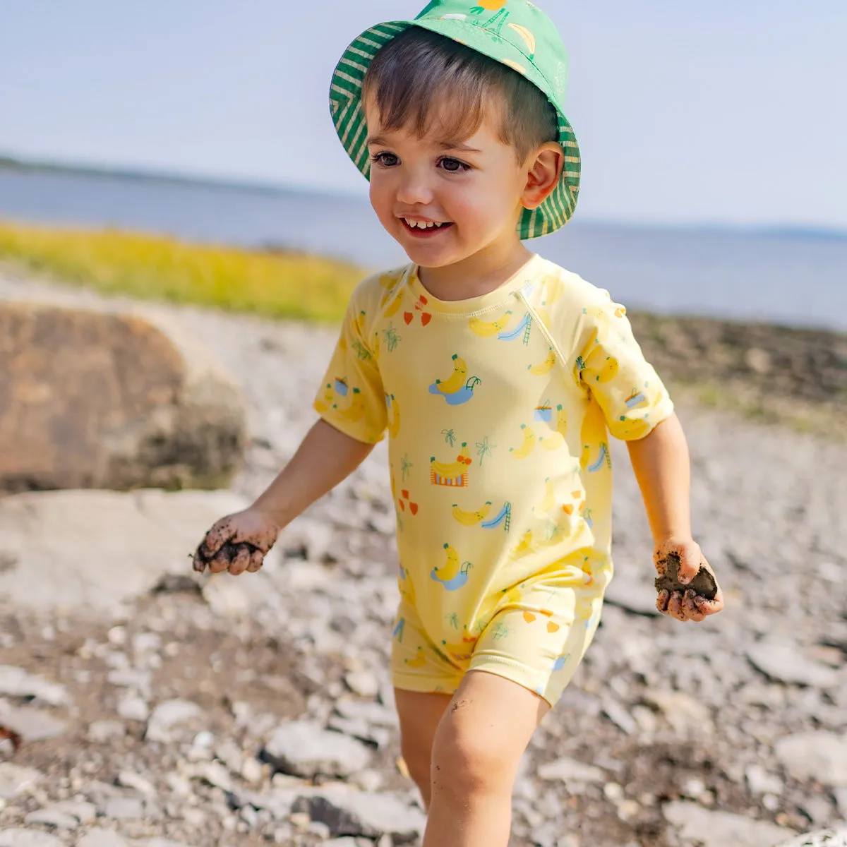 Maillot de bain une-pièce jaune à motif de bananes, bébé || Yellow one-piece swimsuit with banana all over print, baby