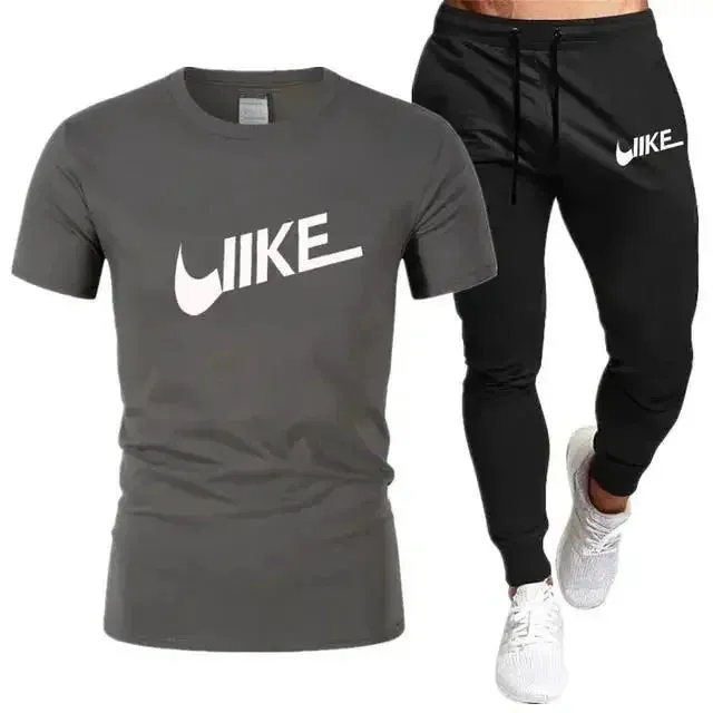 Men's Short Sleeve Round Neck T-Shirt Set
