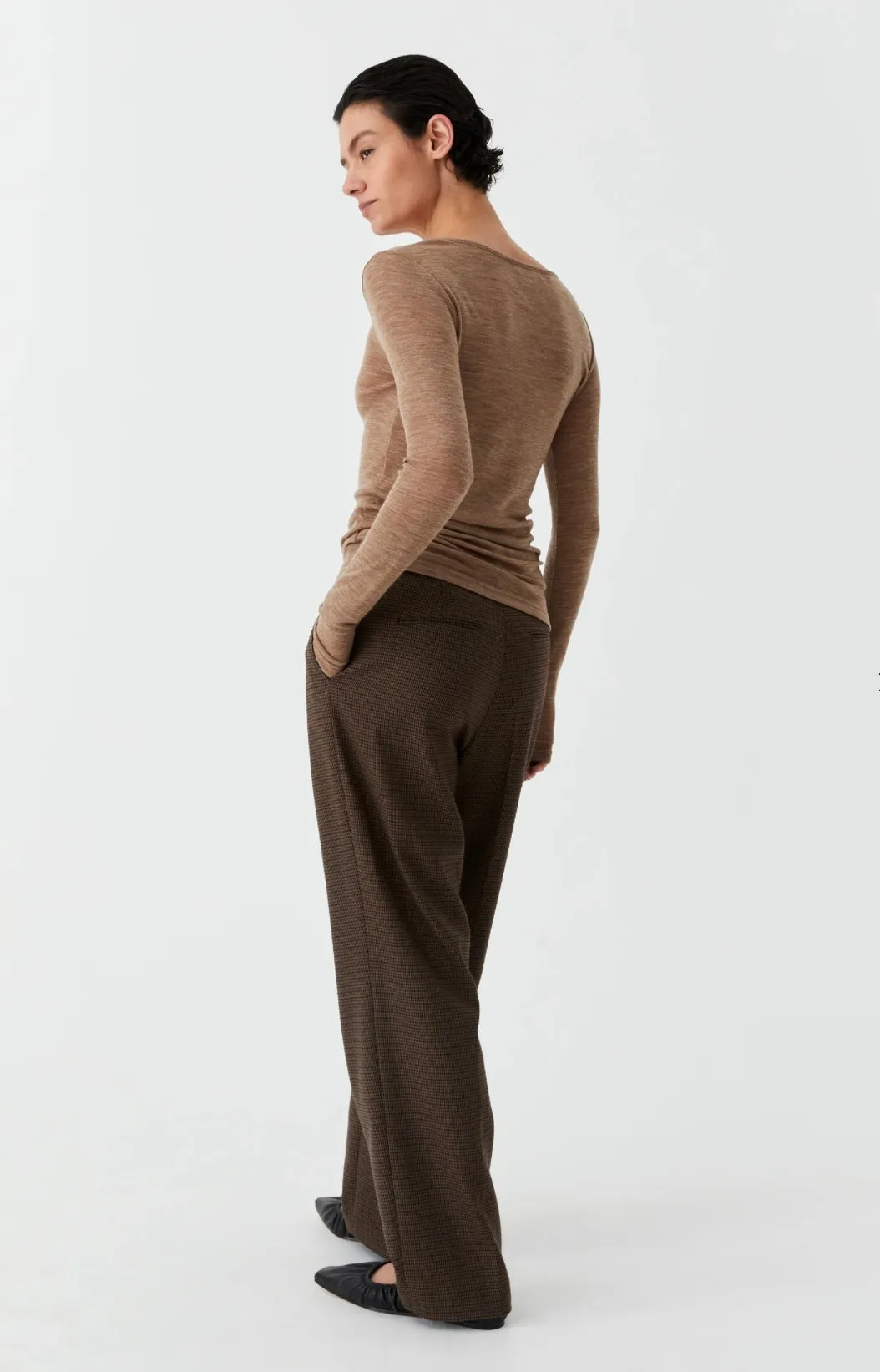 Morrison II MORRI MERINO ROUND NECK - coffee