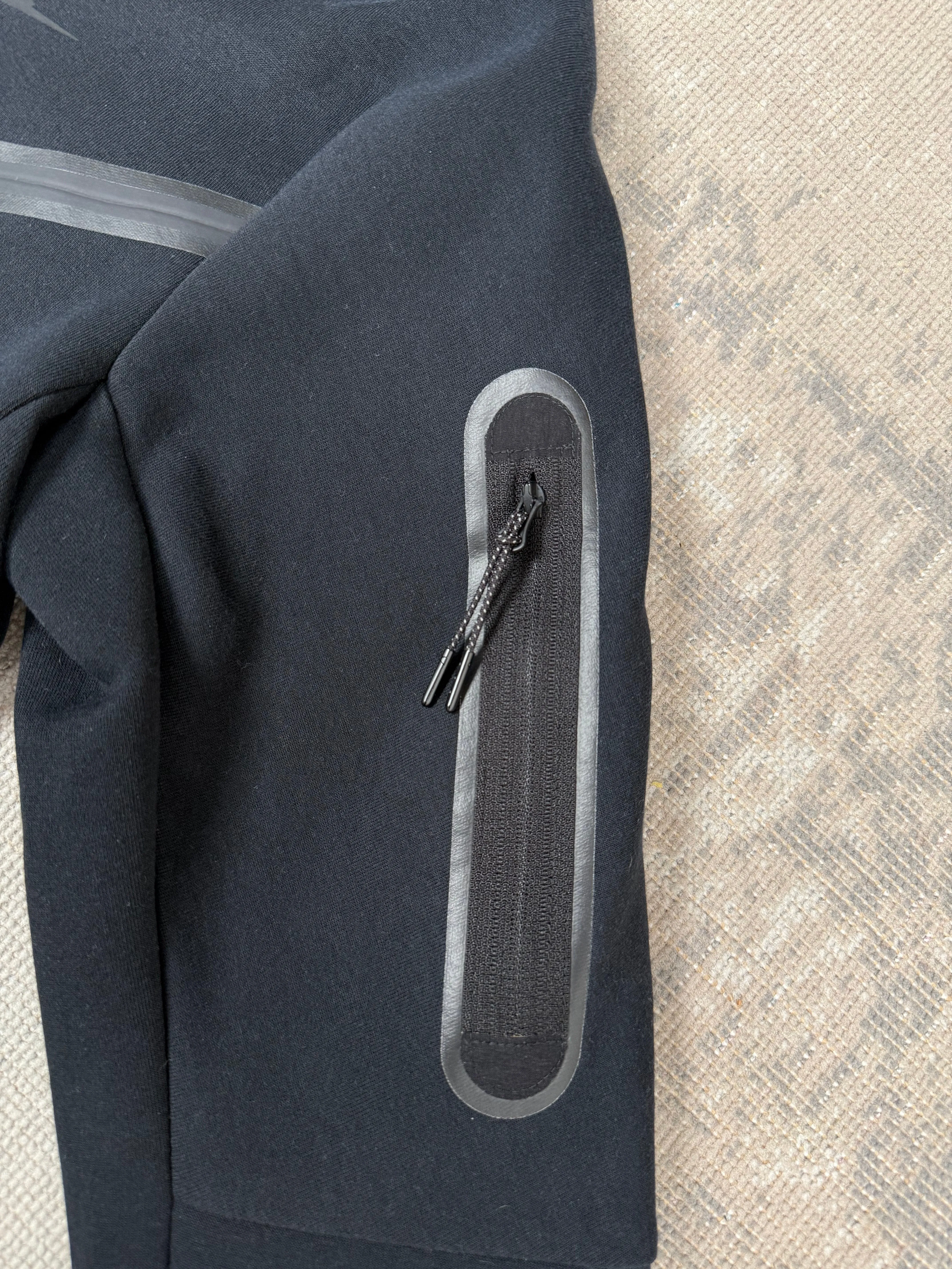 Nike Tech Tracksuit - Black