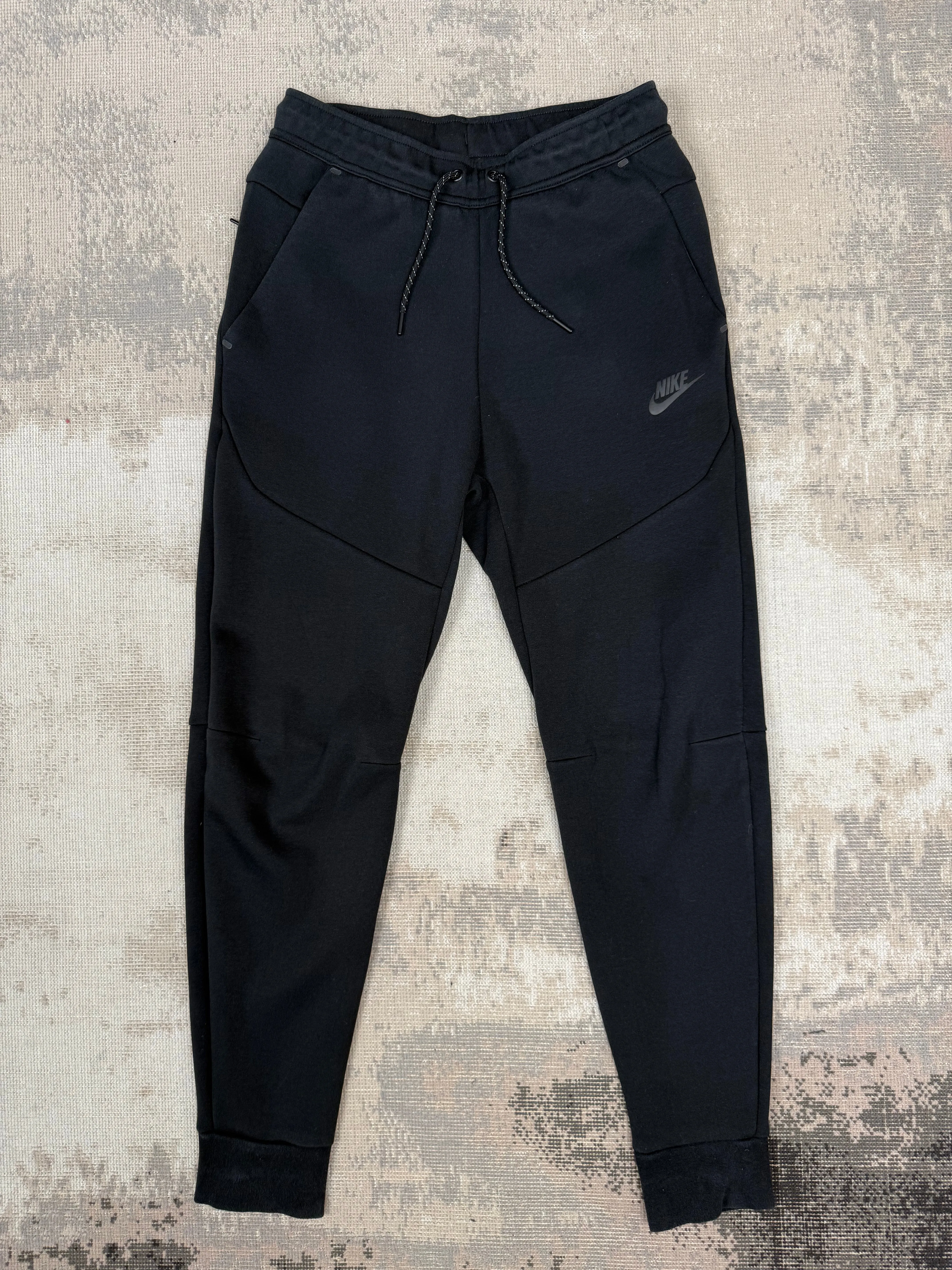 Nike Tech Tracksuit - Black