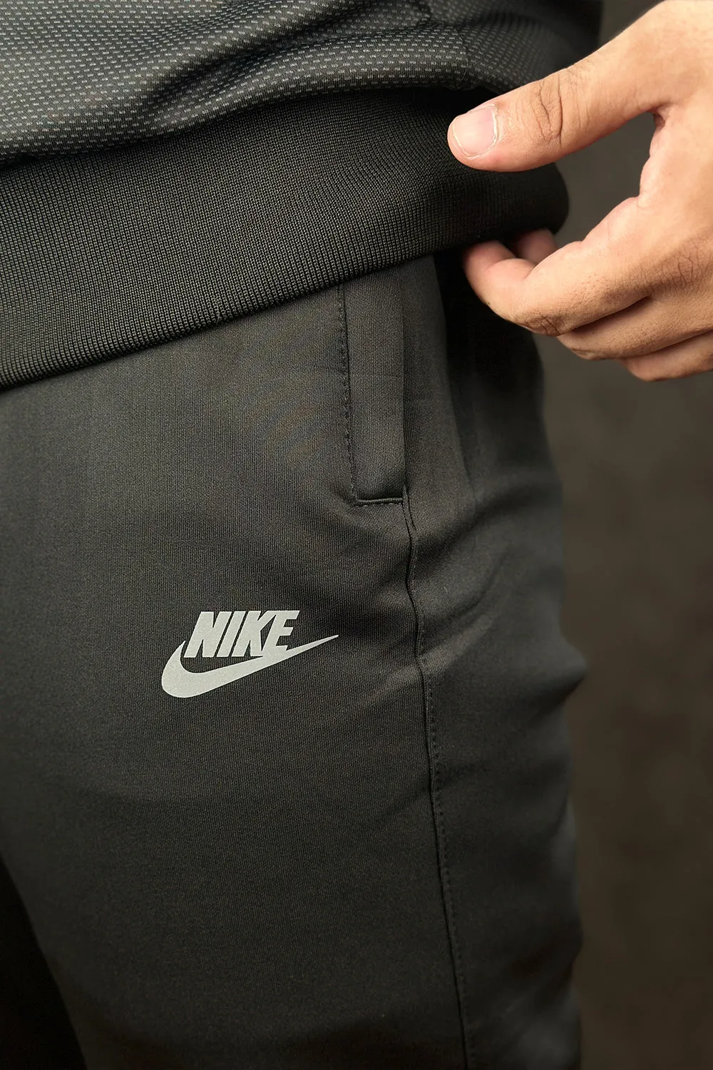 NKE Classic Collar Black Zipper DRI-FIT Tracksuit - 4424003