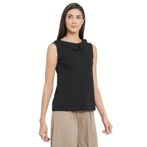 PLEATED PAN COLLARED TOP (BLACK)