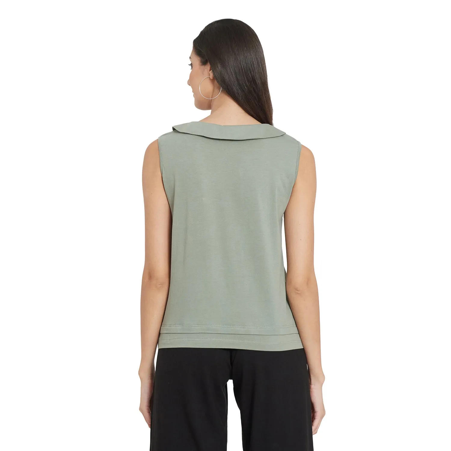 PLEATED PAN COLLARED TOP (BLACK)