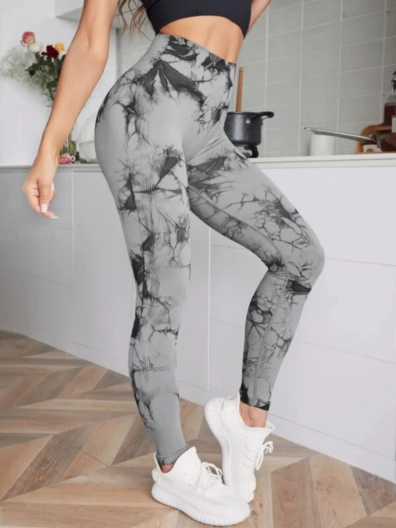 Seamless High-Waist Tie-Dye Leggings for Women – Fitness Sports Running Yoga Pants with Hip Lifting Elastic Knitting
