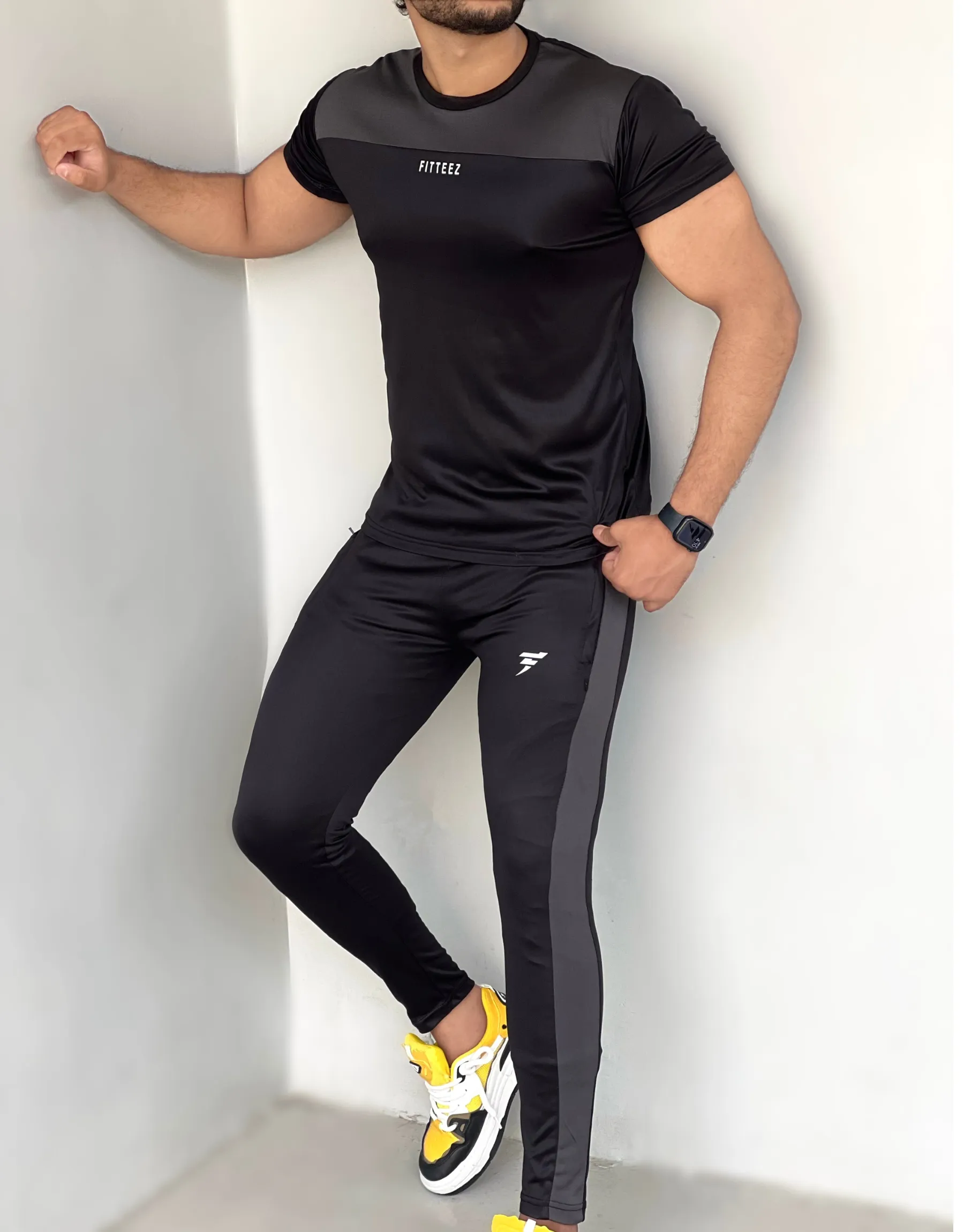 THE COOLEST GRAY TRACKSUITS-FT