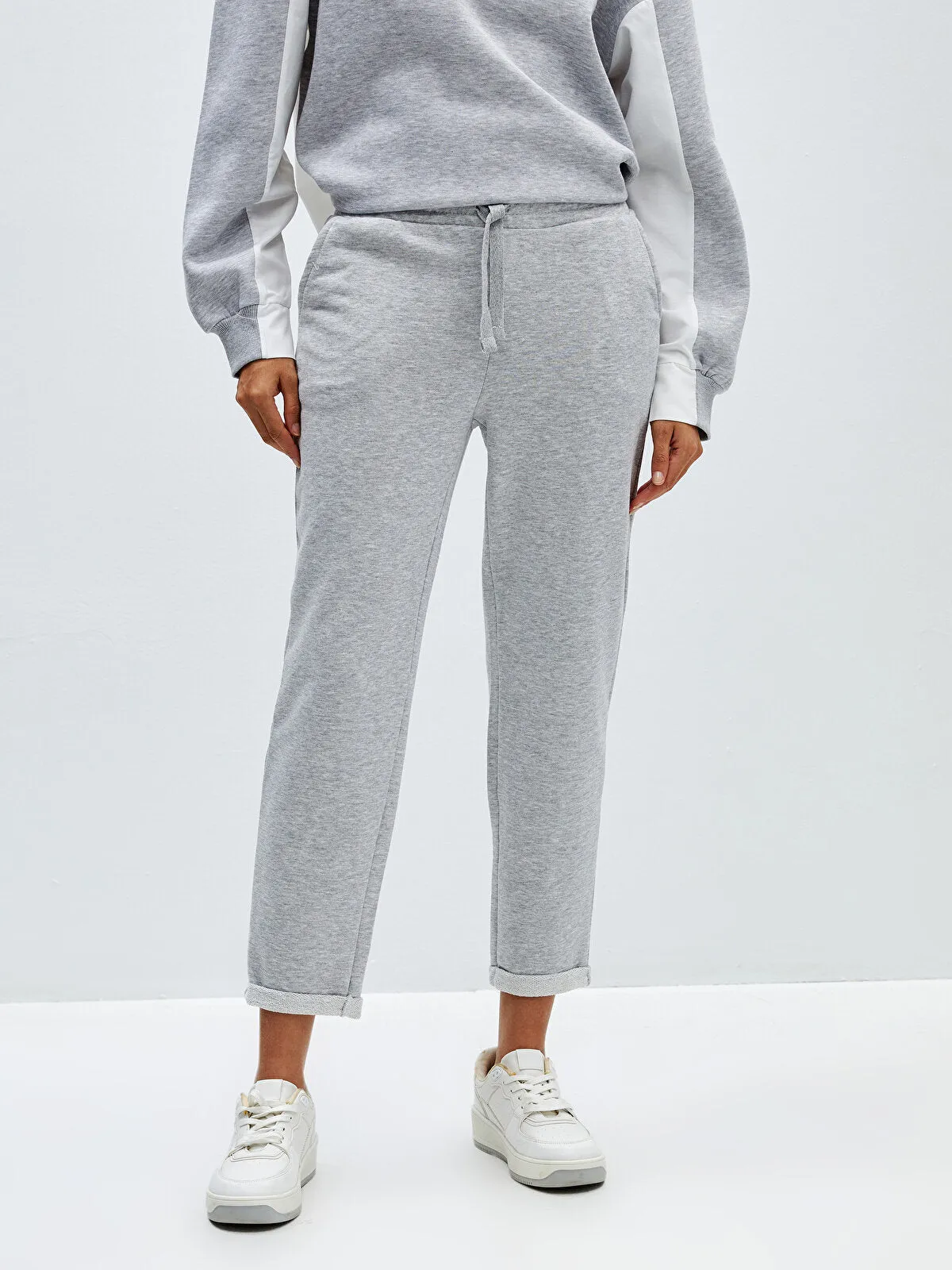 Women Elastic Waist Plain Sweatpants