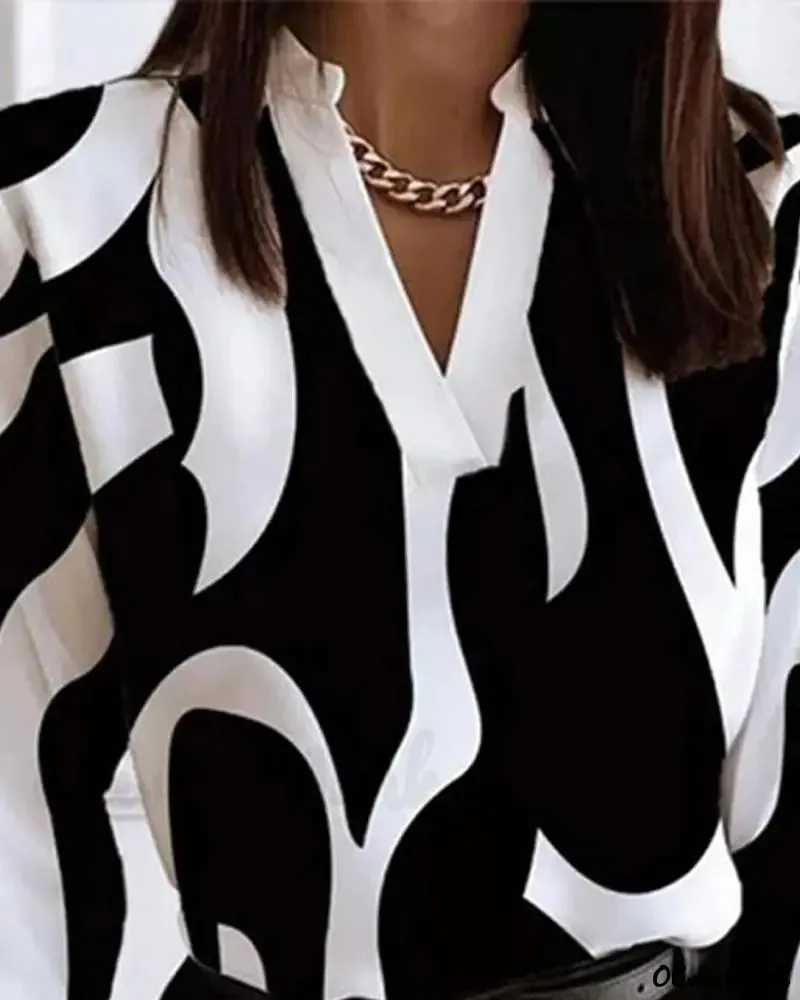 Xieyinshe - Abstract Print Color Block Long Sleeve Top