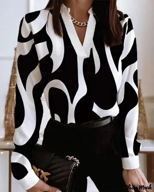 Xieyinshe - Abstract Print Color Block Long Sleeve Top