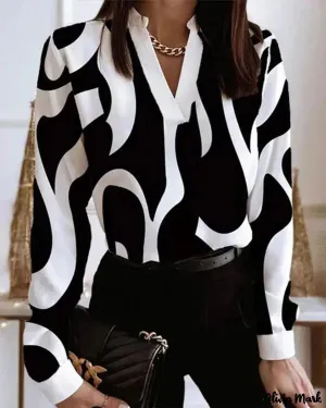 Xieyinshe - Abstract Print Color Block Long Sleeve Top