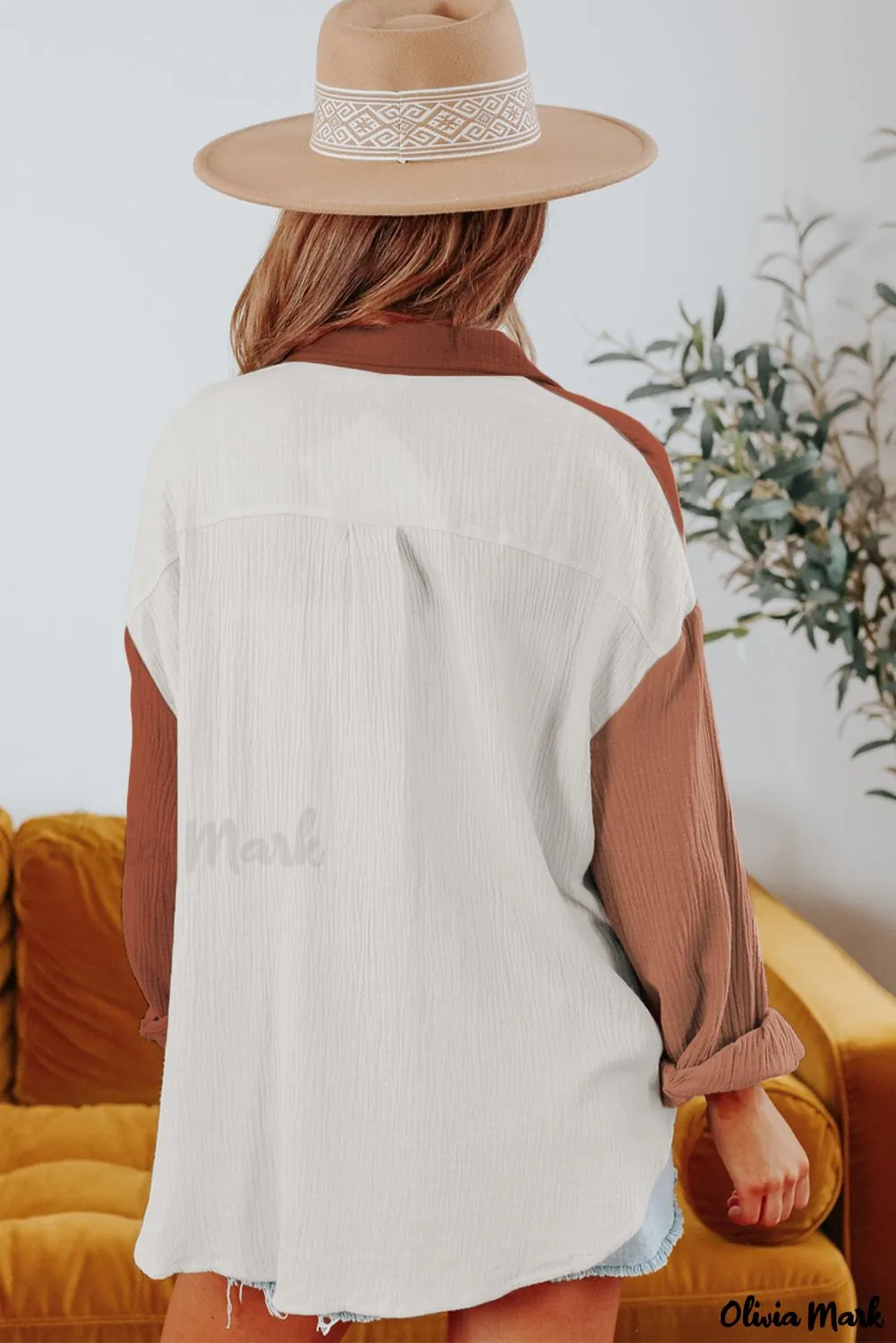 Xieyinshe - Brown textured long sleeve shirt with pocket